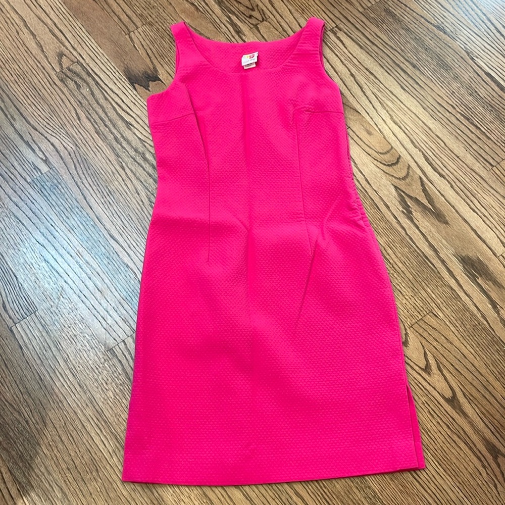 A Perfect Day in Paradise hot pink dress. Size 6. Good condition.